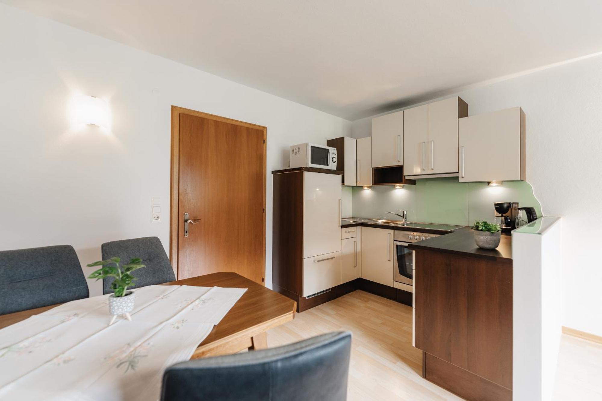 Alpenzeit Zillertal Apartments Zell am Ziller Ruang foto